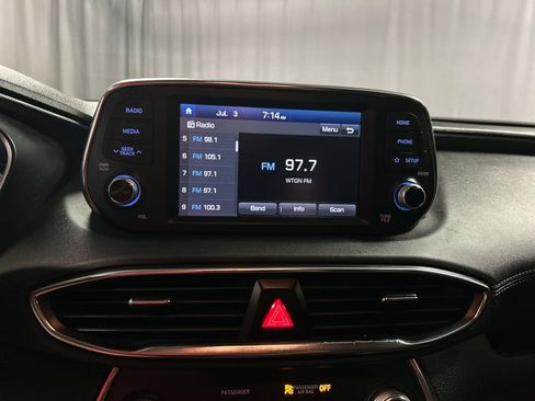 Used 2019 Hyundai Santa Fe SE FWD image 15