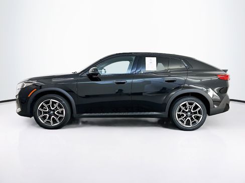 Used 2025 BMW X2 xDrive28i AWD/4WD image 4