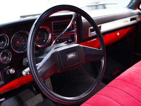 Used 1987 GMC Sierra 1500 image 31