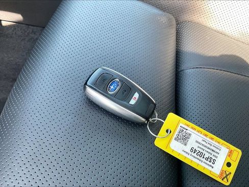 Used 2024 Subaru Ascent Touring AWD/4WD image 14
