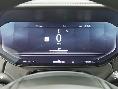 Used 2023 Land Rover Range Rover SE image 17