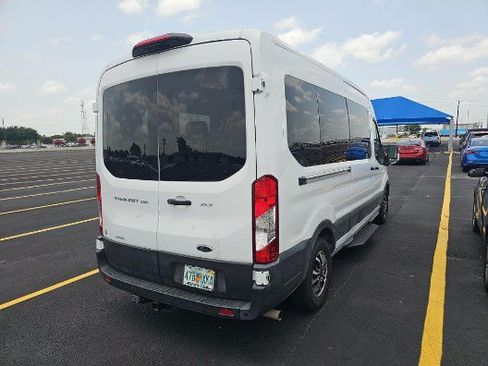 Used 2022 Ford Transit 350 XLT RWD image 3