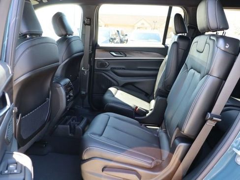 New 2026 Jeep Grand Cherokee L Limited AWD/4WD image 37