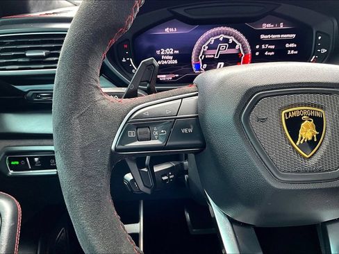 Used 2021 Lamborghini Urus AWD/4WD image 11