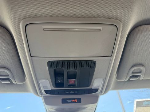 Used 2023 Honda Accord Touring image 17