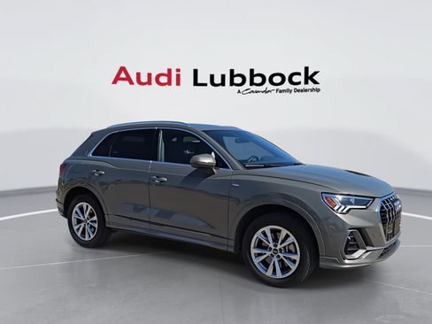 Used 2023 Audi Q3 2.0T Premium AWD/4WD image 2