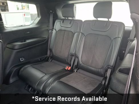 Used 2023 Jeep Grand Cherokee L Laredo AWD/4WD image 14