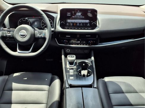Used 2023 Nissan Rogue SL w/ SL Premium Package FWD image 11