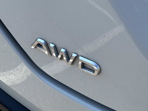 Used 2025 Honda Pilot EX-L image 33