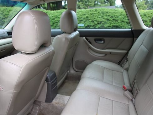 Used 2000 Subaru Outback Limited AWD/4WD image 15