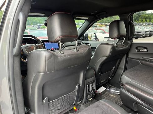 Used 2023 Dodge Durango R/T w/ Tow 'N Go Package AWD/4WD image 10