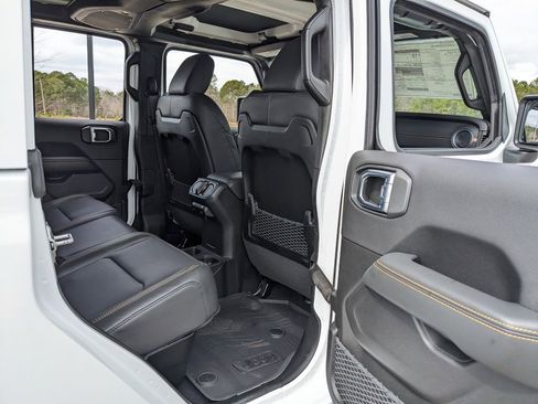 New 2026 Jeep Gladiator Sport image 43