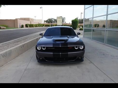 Used 2016 Dodge Challenger SRT RWD image 25