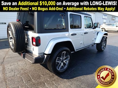 Used 2024 Jeep Wrangler Unlimited image 7