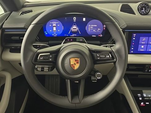 New 2026 Porsche Macan 4S Electric AWD/4WD image 30