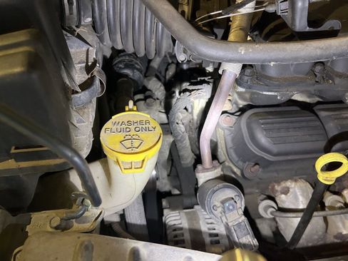 Used 2005 Dodge Grand Caravan SXT w/ Leather Interior Group image 24