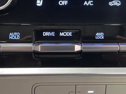 Used 2024 Hyundai Santa Fe Limited image 18