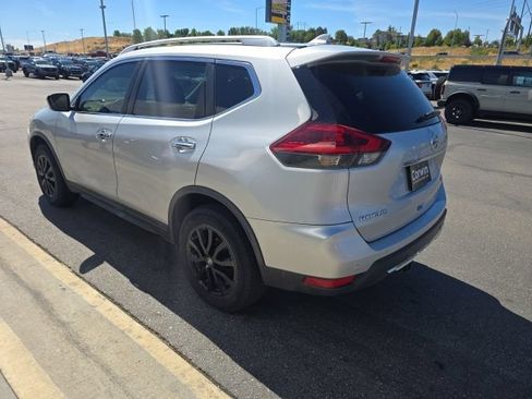 Used 2019 Nissan Rogue SV AWD/4WD image 8