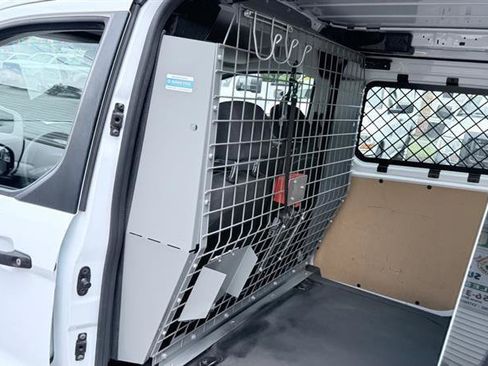 Used 2018 Ford Transit Connect XL FWD image 18