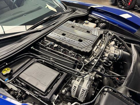 Used 2018 Chevrolet Corvette Z06 RWD image 19