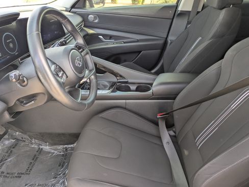 Used 2023 Hyundai Elantra SEL w/ Convenience Package FWD image 24