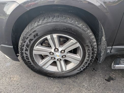 Used 2017 Chevrolet Traverse LT w/ LPO, 'HIT The Road' Package FWD image 14