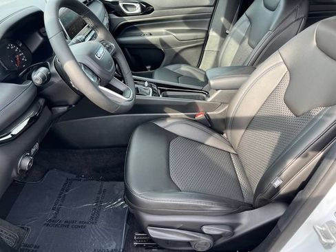 New 2026 Jeep Compass Latitude AWD/4WD image 21
