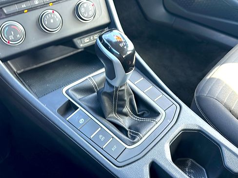 Used 2024 Volkswagen Jetta S image 34