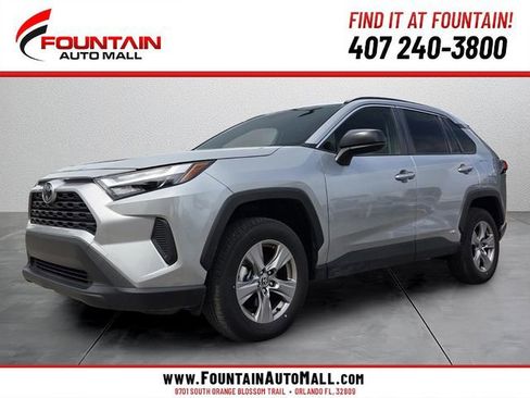 Used 2025 Toyota RAV4 LE AWD/4WD image 1