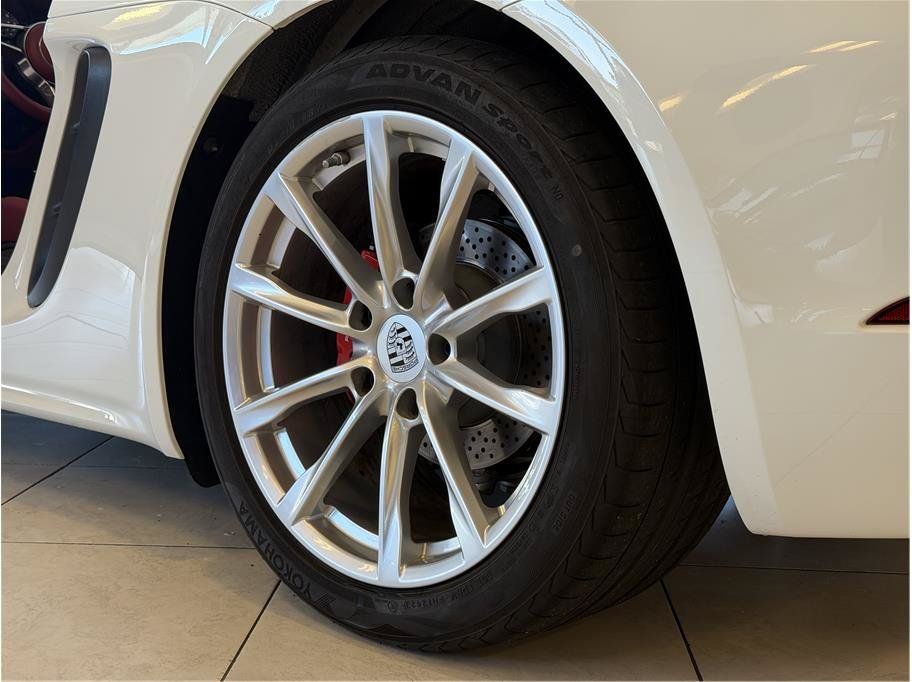 Used 2024 Porsche 718 Boxster S RWD image 36