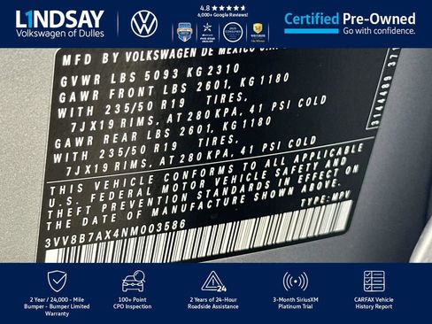Certified 2022 Volkswagen Tiguan SE R-Line image 26