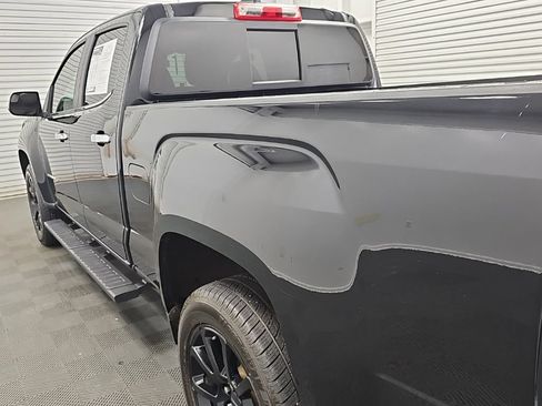Used 2022 GMC Canyon Denali w/ Denali Black Edition Package AWD/4WD image 7