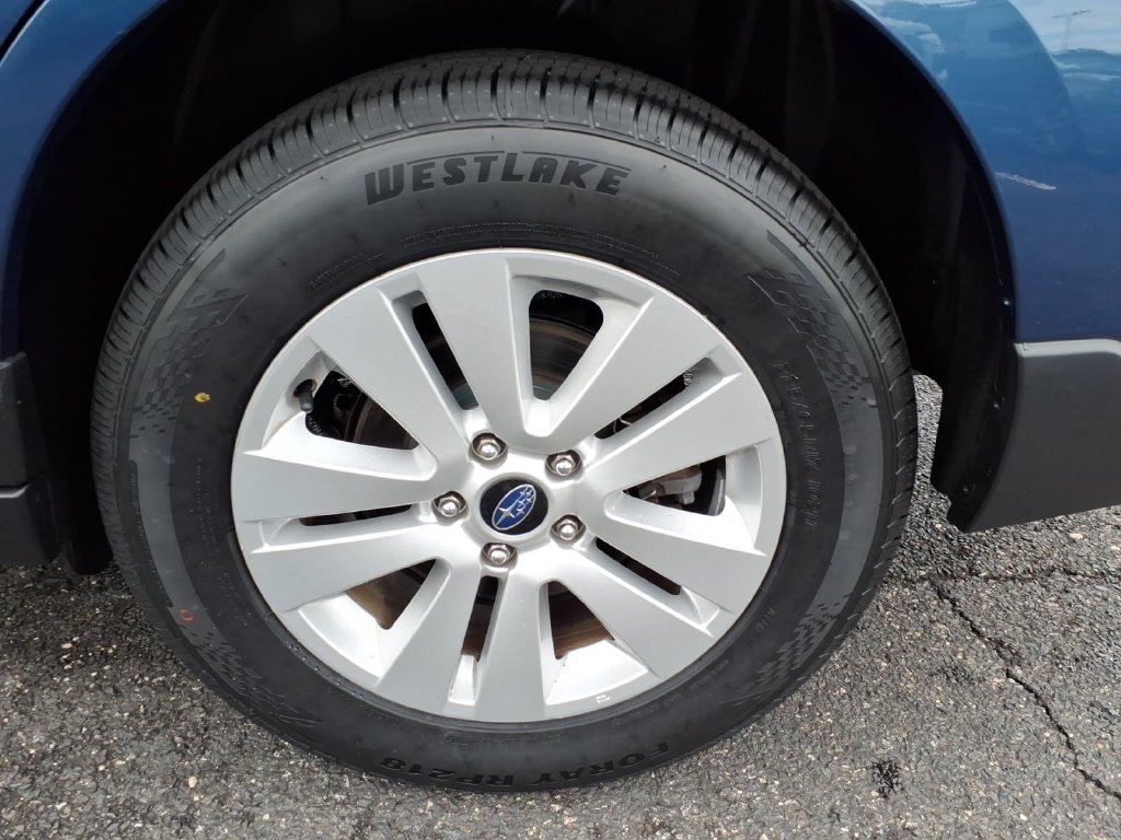 Used 2019 Subaru Outback 2.5i AWD/4WD image 16