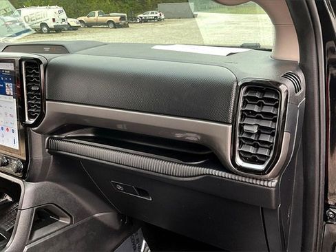 Used 2024 Ford Ranger XLT image 16