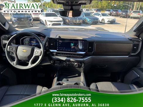 Used 2025 Chevrolet Silverado 3500 High Country w/ High Country Premium Package AWD/4WD image 14