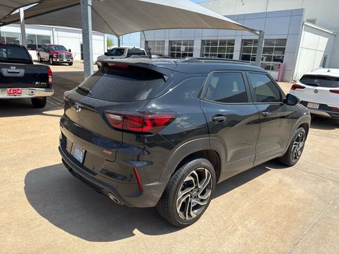 Used 2024 Chevrolet TrailBlazer RS w/ Convenience Package AWD/4WD image 9