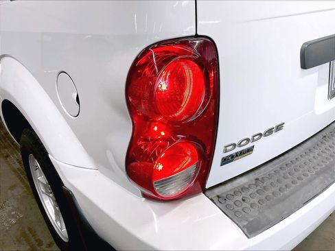 Used 2009 Dodge Durango SLT image 29