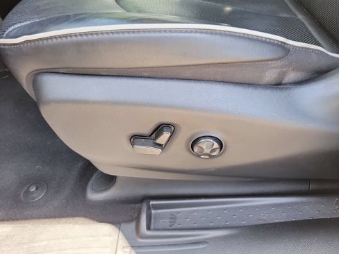 Used 2022 Chrysler Pacifica Limited w/ S Appearance Package FWD image 19
