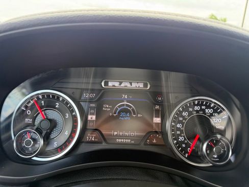 Used 2020 RAM 2500 Laramie AWD/4WD image 10
