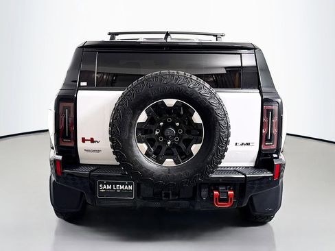 Used 2024 GMC Hummer EV 2X w/ Extreme Off-Road Package image 6