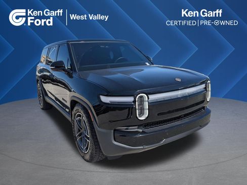 Used 2025 Rivian R1S Adventure image 1