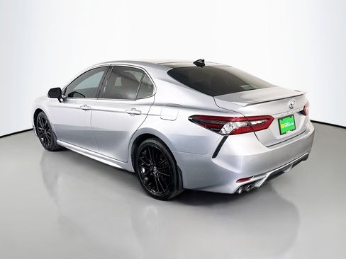 Used 2022 Toyota Camry XSE image 7