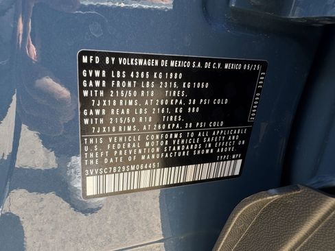New 2025 Volkswagen Taos SE FWD image 27