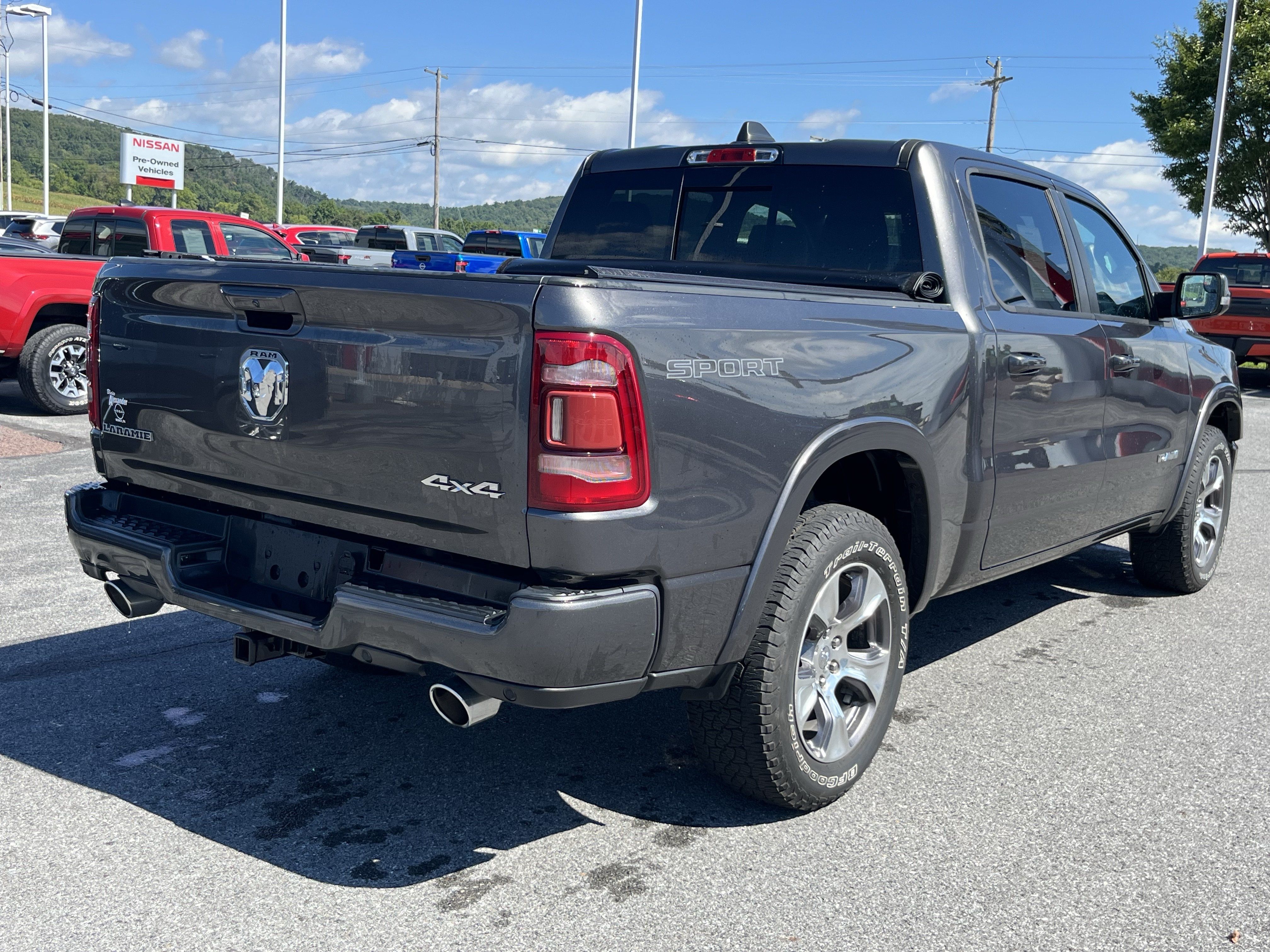 Used 2021 RAM 1500 Laramie w/ Sport Appearance Package AWD/4WD image 5