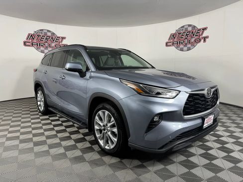Used 2020 Toyota Highlander Limited image 9