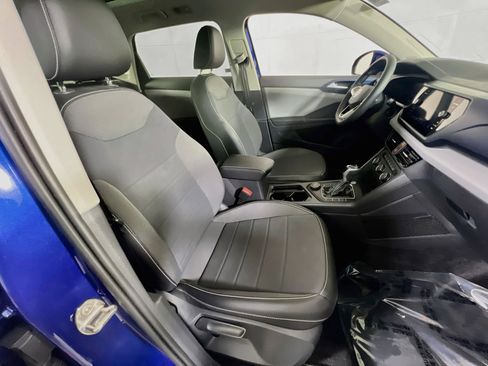 Used 2022 Volkswagen Taos SE FWD image 27