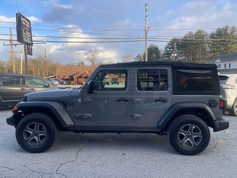 Used 2018 Jeep Wrangler Unlimited Sport S AWD/4WD image 5