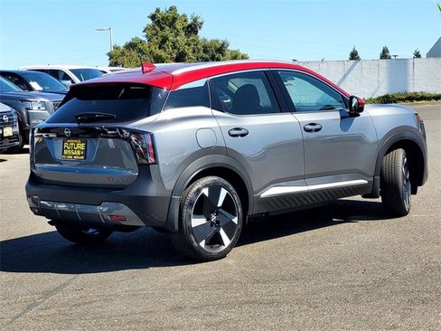 New 2025 Nissan Kicks SR w/ SR Premium Package image 4