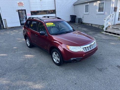Used 2011 Subaru Forester 2.5X w/ Alloy Wheel Value Pkg AWD/4WD image 2