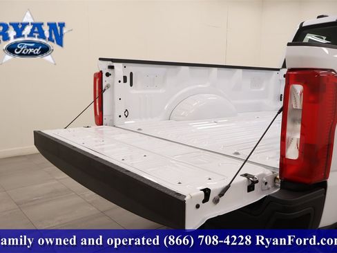 New 2025 Ford F250 XL w/ FX4 Off-Road Package image 6